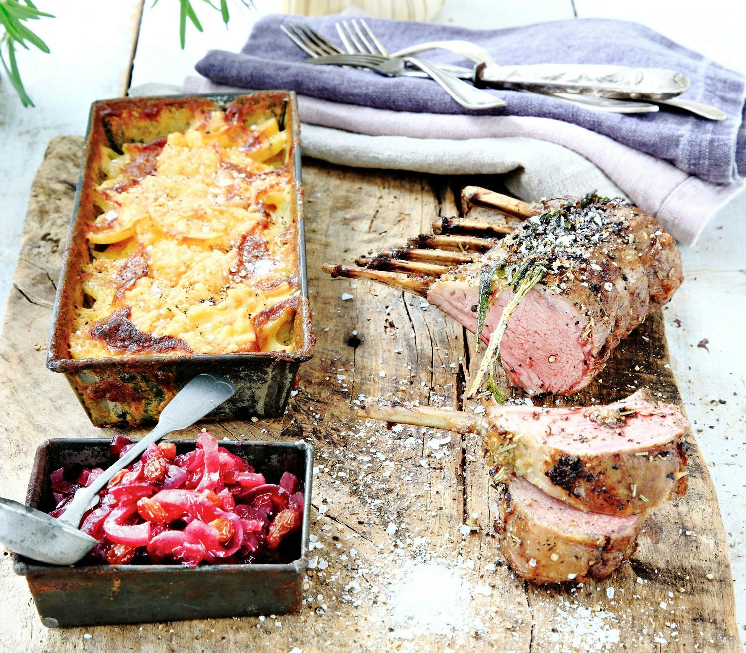 Lammekarré med løkmarmelade